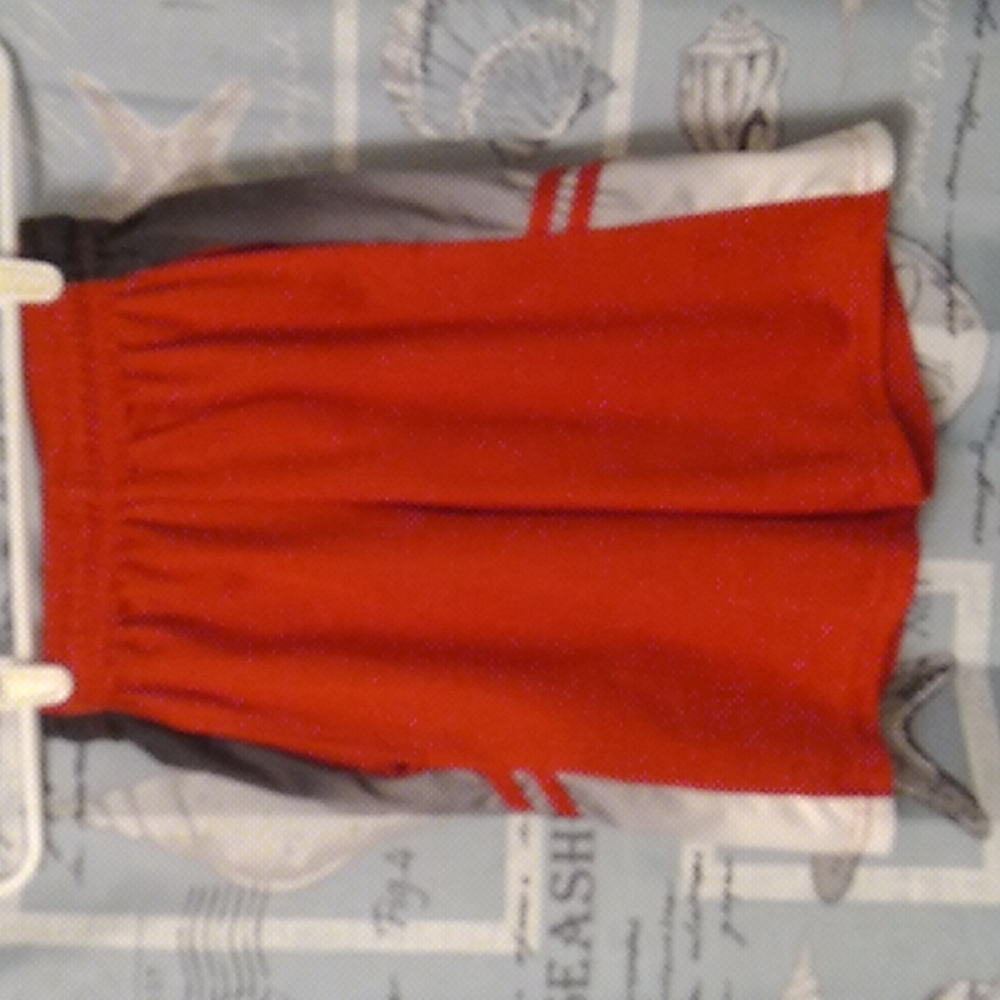 Boys Real Essentails shorts size M (8/10)